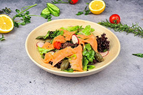 FÜME SOMON SALATA